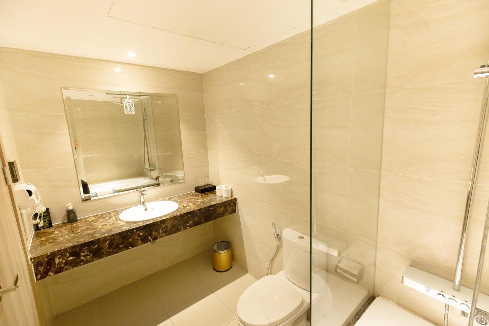 Nicecy Suite Hotel & Spa Ho Chi Minh City Bagian luar foto