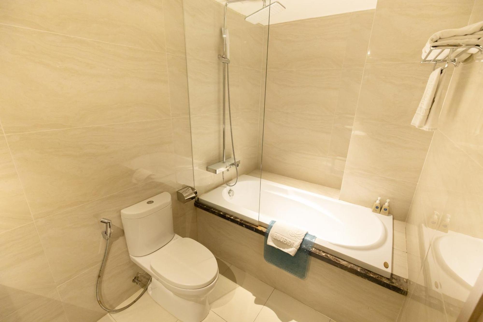 Nicecy Suite Hotel & Spa Ho Chi Minh City Bagian luar foto
