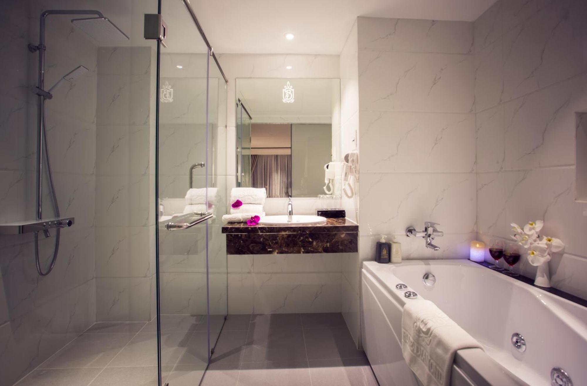 Nicecy Suite Hotel & Spa Ho Chi Minh City Bagian luar foto