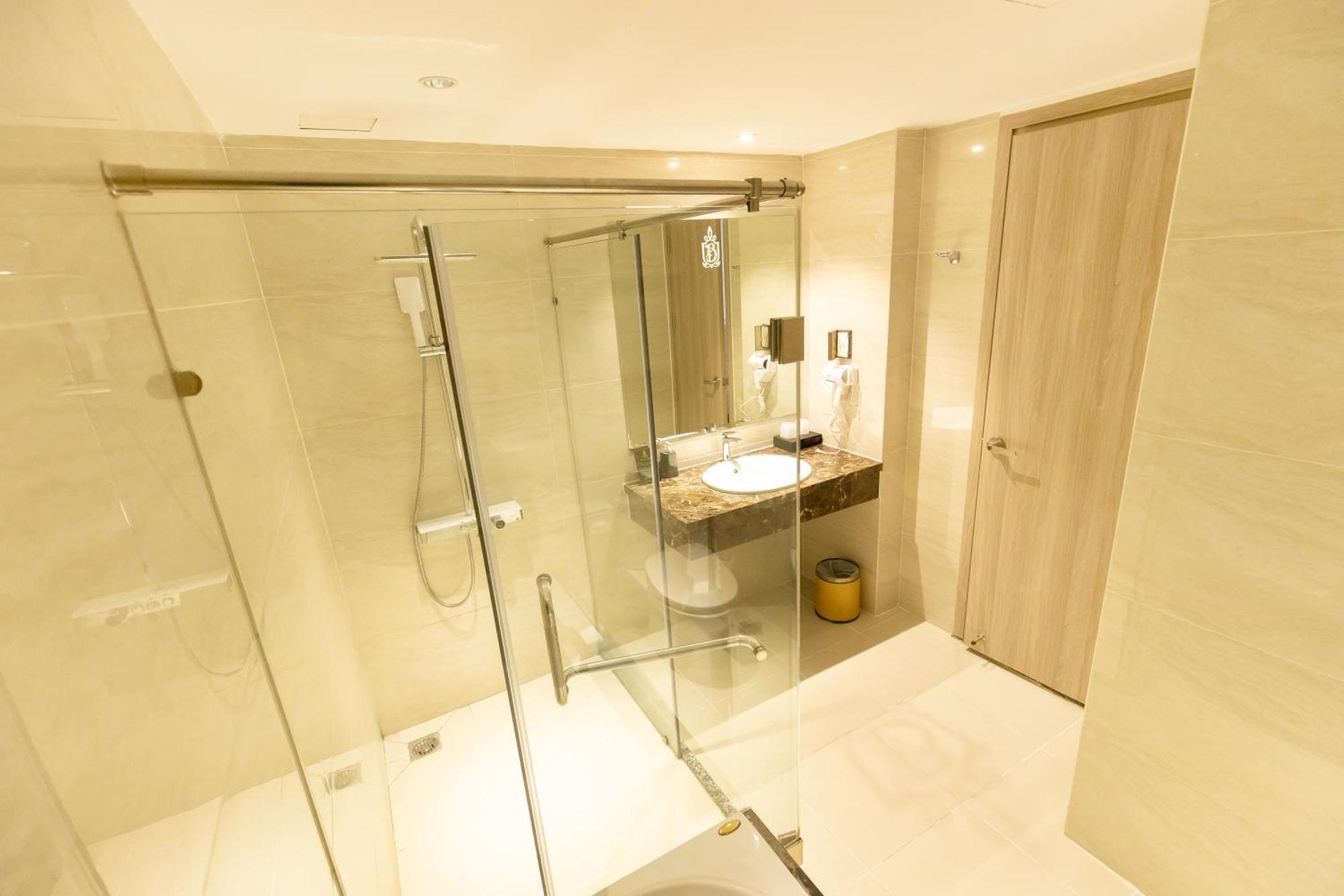 Nicecy Suite Hotel & Spa Ho Chi Minh City Bagian luar foto